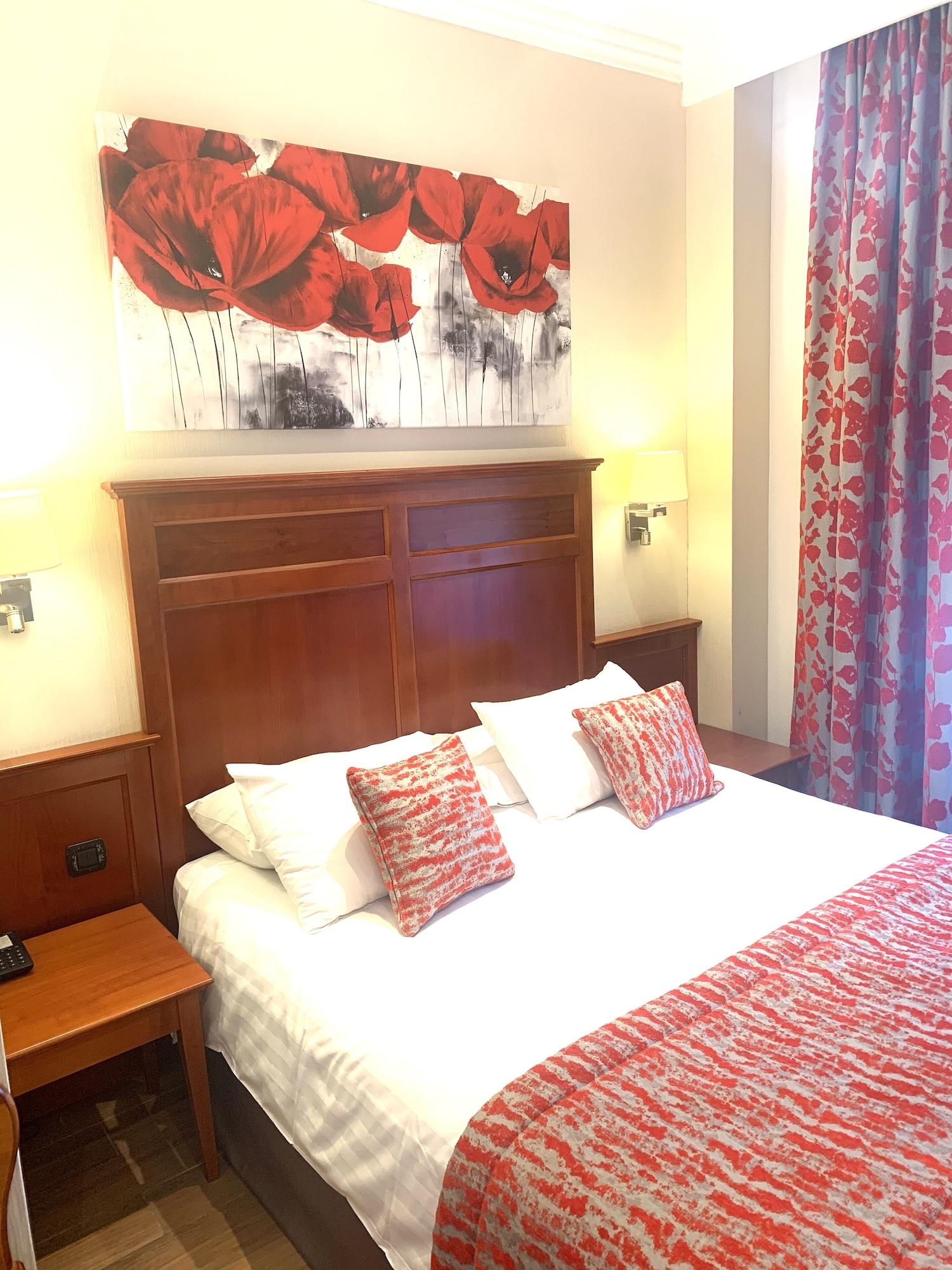 Bristol Hotel 4*